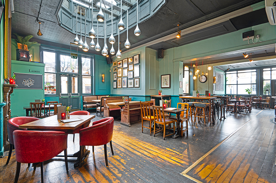 About Our Pub | The Edinboro Castle London